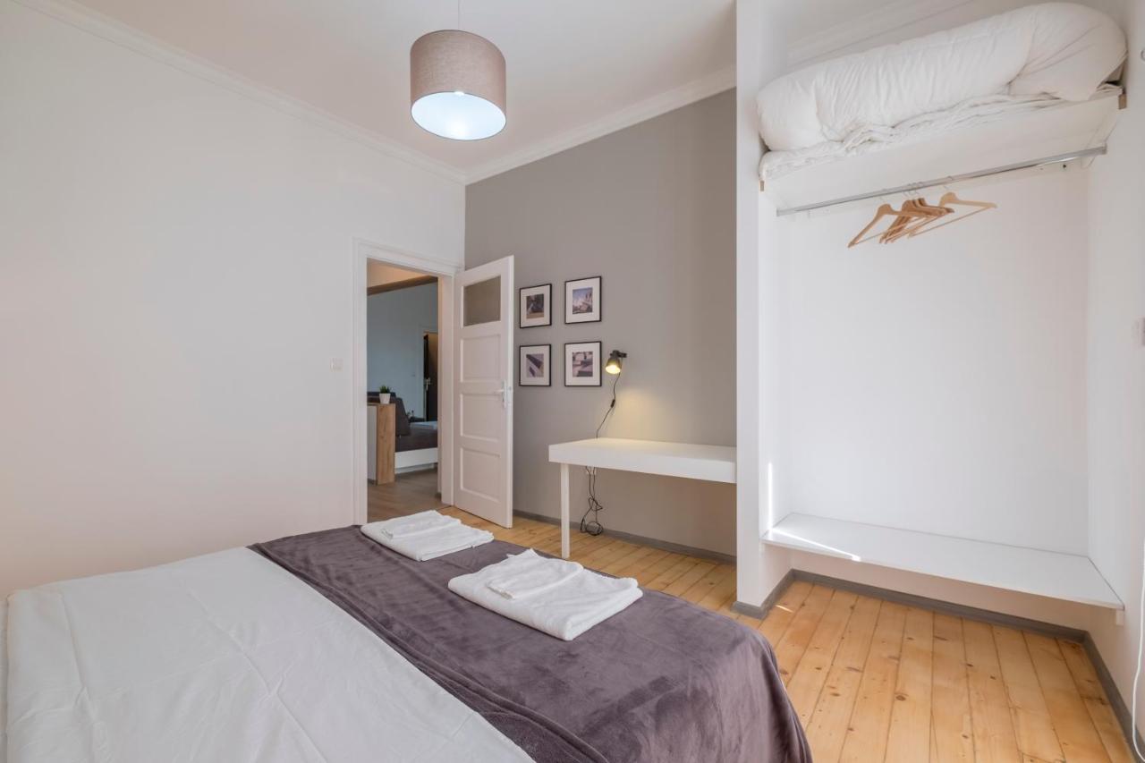 Bluewaveplace - Stylish 2 Bedroom In Center Of Apartment