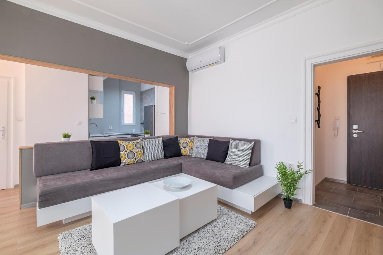 Apartment Bluewaveplace - Stylish 2 Bedroom In Center Of