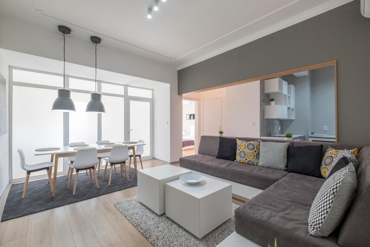 Apartment Bluewaveplace - Stylish 2 Bedroom In Center Of Sofia